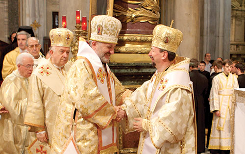 Vladykovia Peter Rusnák a Cyril Vasiľ si pripomenuli 30. výročie kňazstva